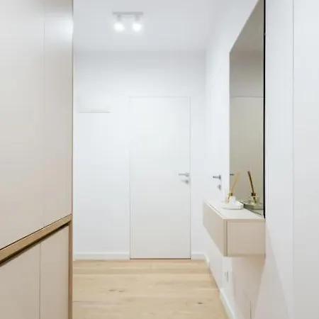 Soft Cloud 1br In Business Area * Bukurešť