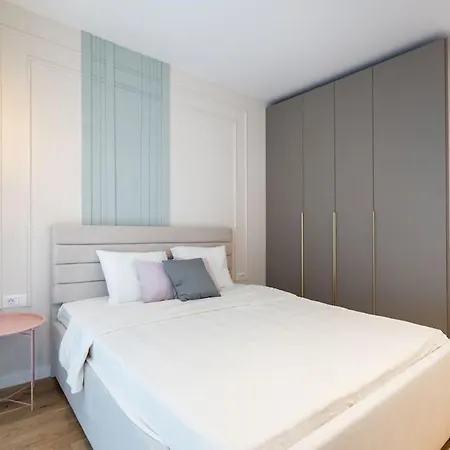 Διαμέρισμα Soft Cloud 1br In Business Area Βουκουρέστι