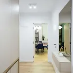 Soft Cloud 1br In Business Area Bucharest