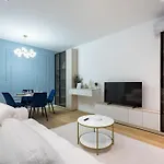 Soft Cloud 1br In Business Area Bucareste