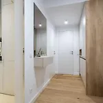Soft Cloud 1br In Business Area