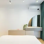Apartment Soft Cloud 1br In Business Area