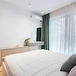 Soft Cloud 1br In Business Area * Bucureşti