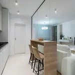 Soft Cloud 1br In Business Area *