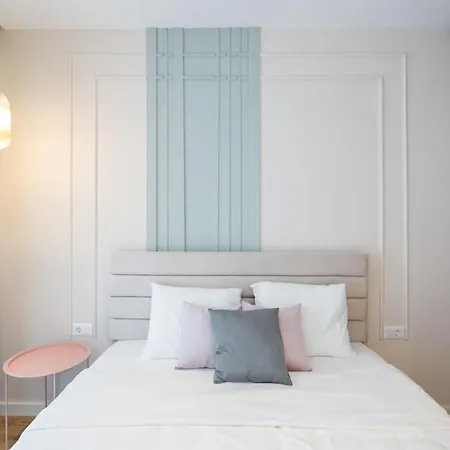 Soft Cloud 1br In Business Area * Bucarest