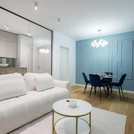 Soft Cloud 1br In Business Area Apartman Bukarest