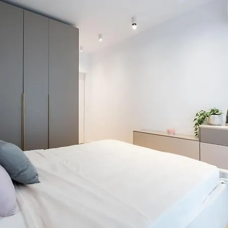 Soft Cloud 1br In Business Area * Bukarest