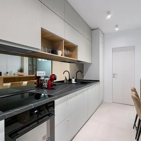 Apartman Soft Cloud 1br In Business Area *