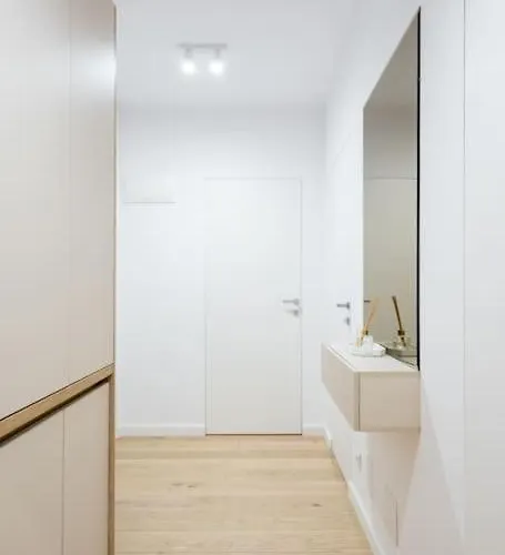 Soft Cloud 1br In Business Area * 布加勒斯特
