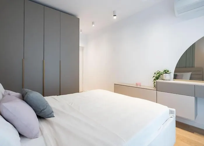 Soft Cloud 1br In Business Area * Bukareszt